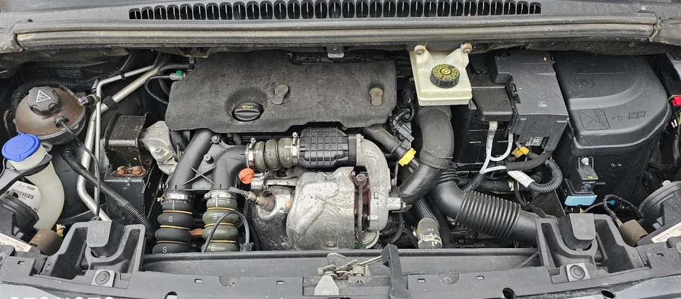 Peugeot 5008 cena 21900 przebieg: 199000, rok produkcji 2011 z Częstochowa małe 497